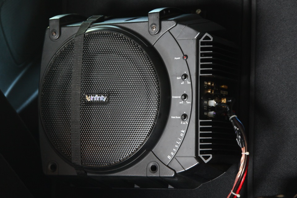 Активний сабвуфер Infinity Basslink 3