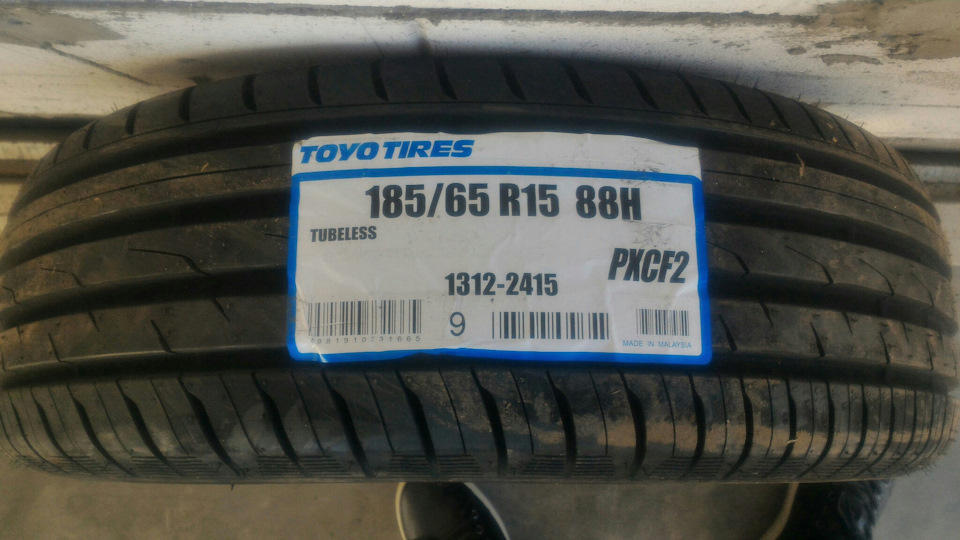 Літні шини Toyo Proxes CF2 185/65 R15 88H 1