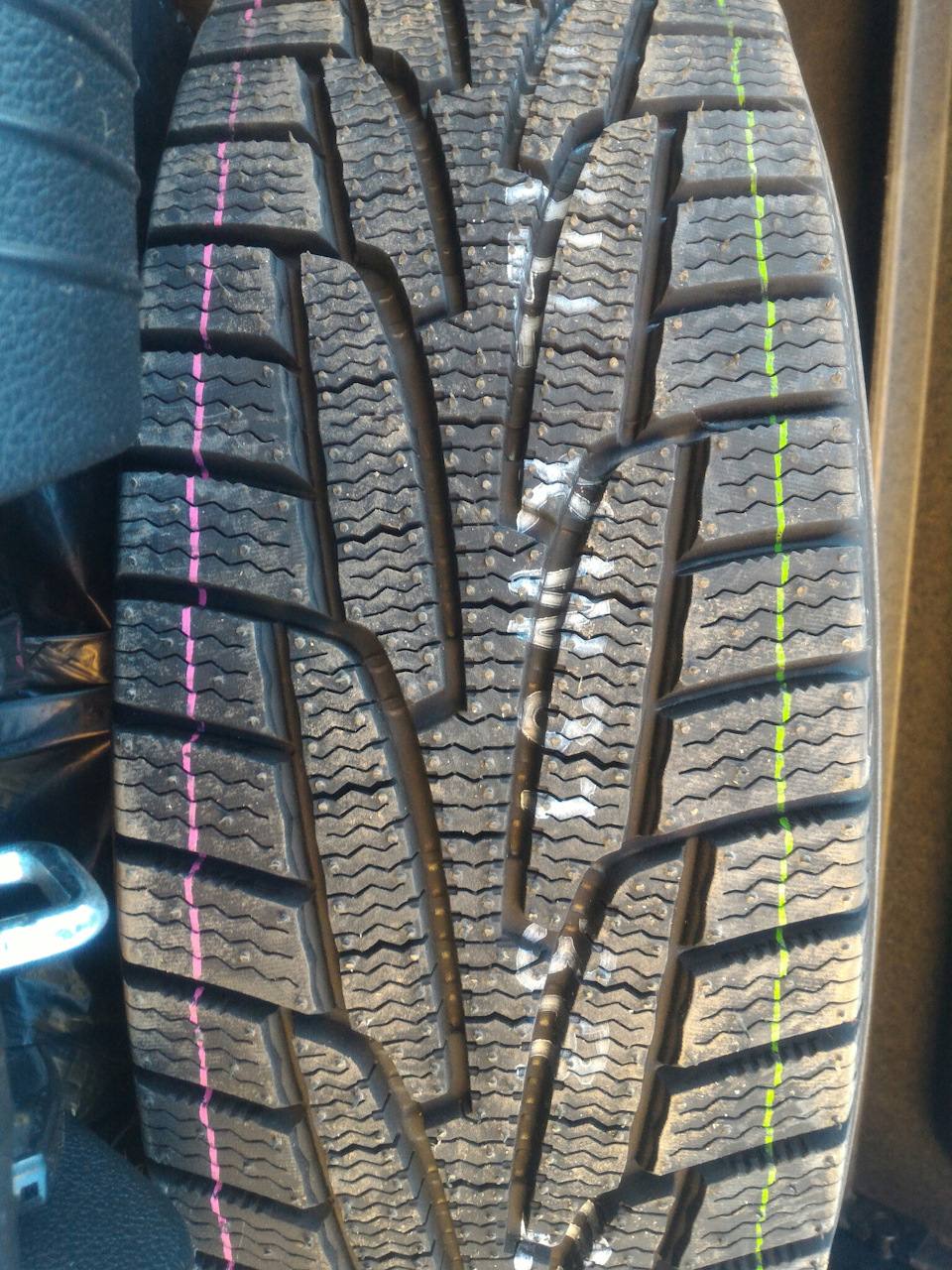 Гума на зиму Kumho I'Zen KW31 185/65 R15 XL 92R 2