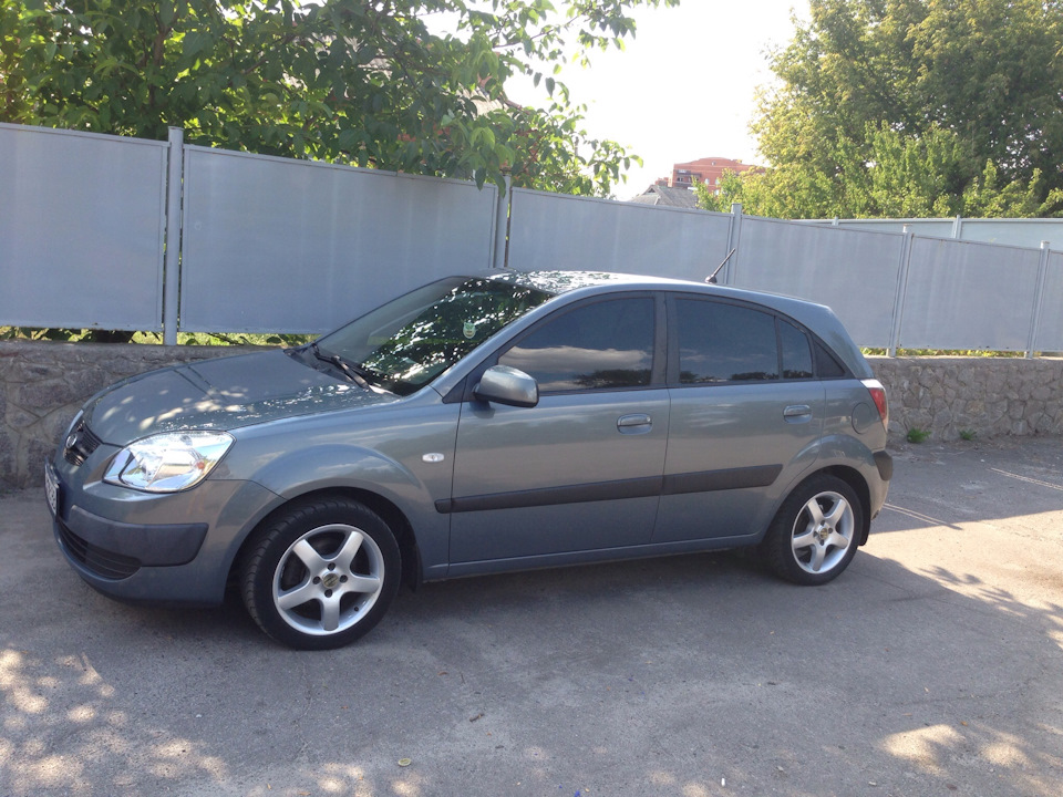 Нові диски Mega Wheels Acera та гума Goodrich g-Force Profiler 2