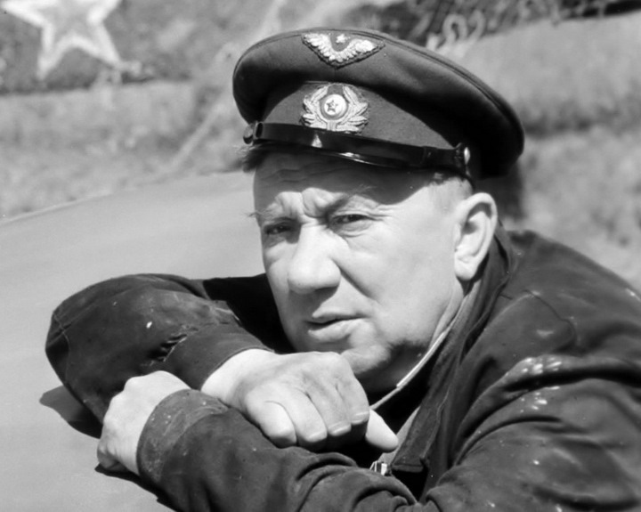 Вранці - гроші, ввечері - стільці 💲 Знайдення 'Південь' 2