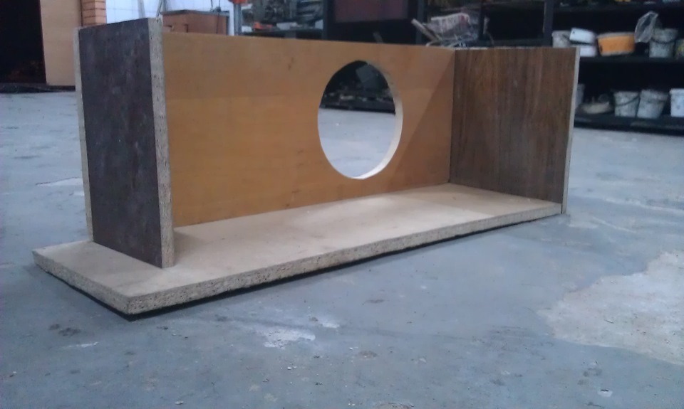 Будиночок для BassBoosted 4