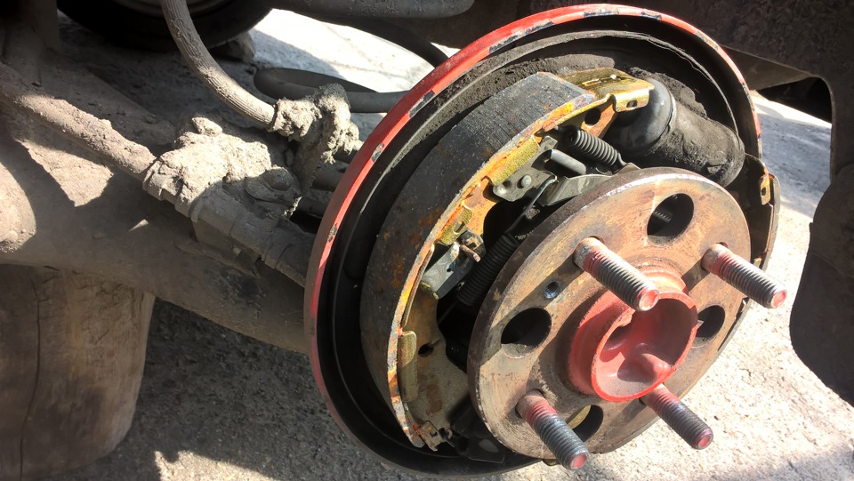 Нові колодки та два нових скати 2