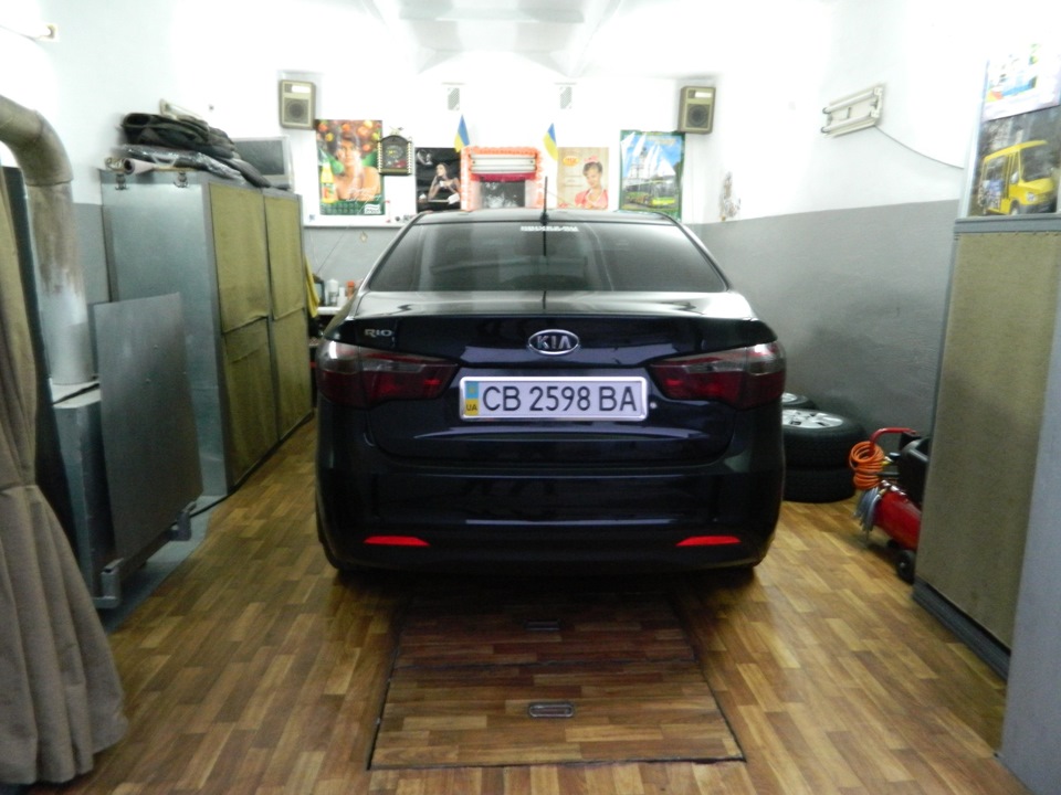 Нова наклейка та фото мого гаража. 1