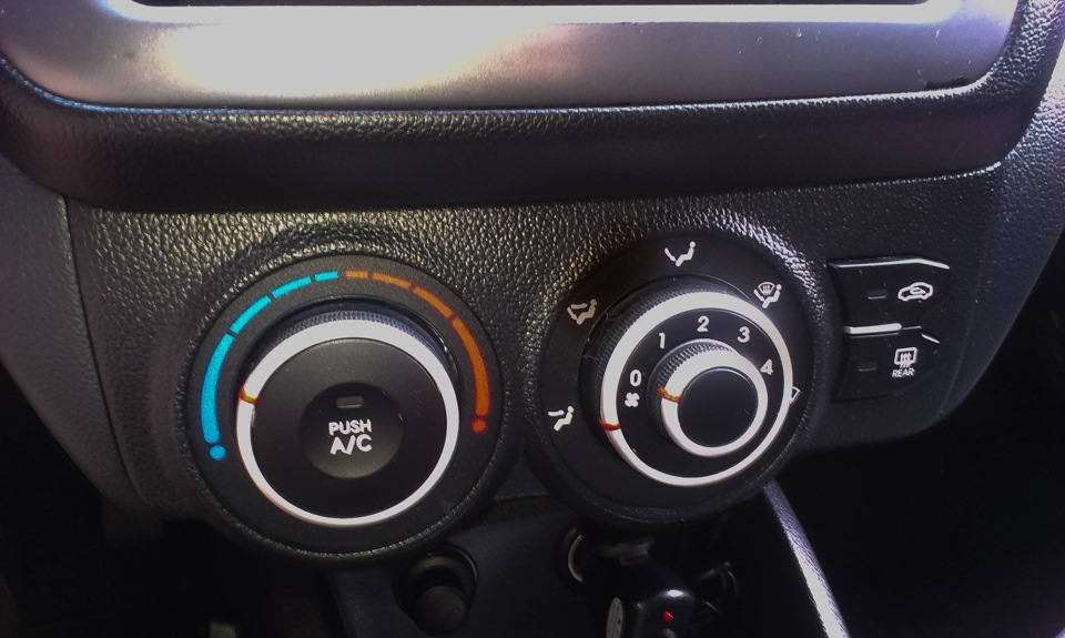 78.KIA RIO III (NEW 2012); Резистор (опір) для кондиціонера. Чи потрібний він? 4