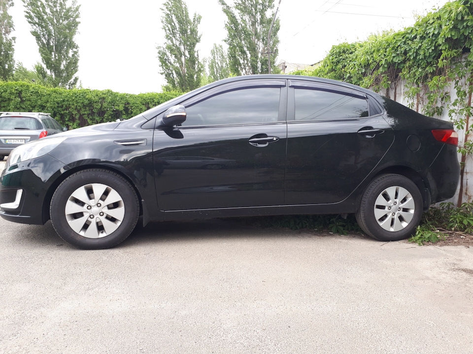 Пружини передні Kia Rio 1