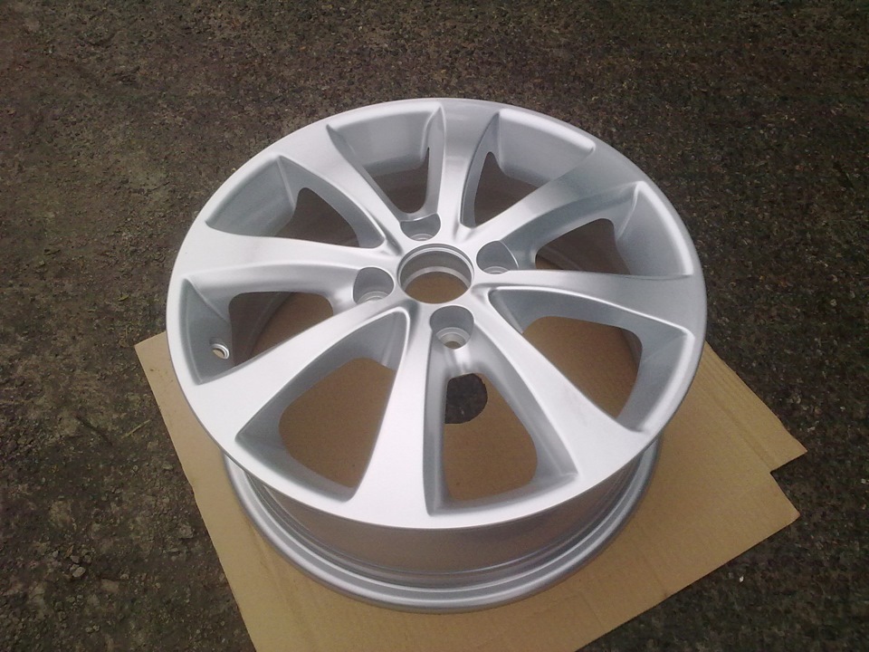 Легкосплавні диски R15 W6 PCD4x100 ET48 DIA54.1 (за заводським стандартом) 1