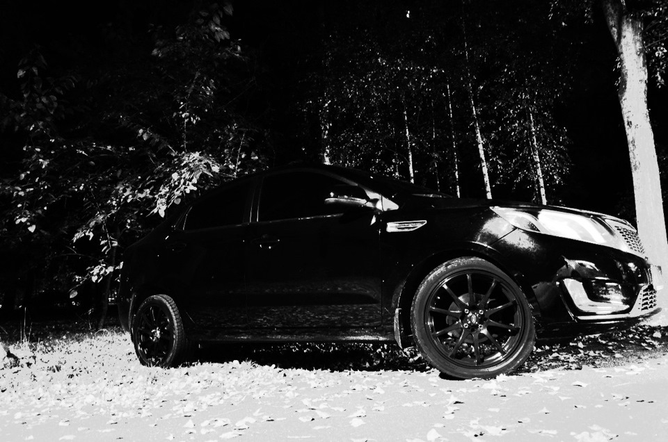 25) Друг продає диски на KIA RIO R17 1
