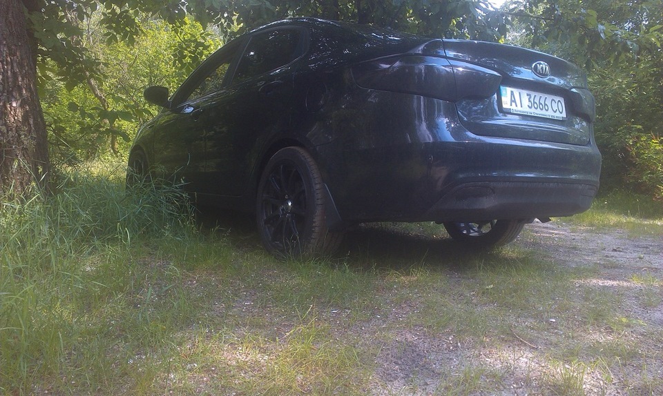 25) Друг продає диски на KIA RIO R17 2