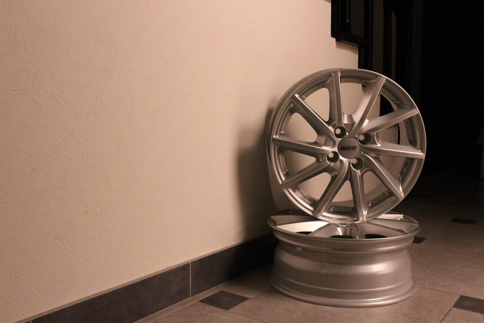 #Alutec Singa R16 2
