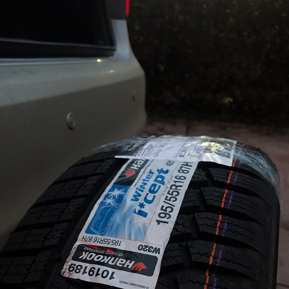 # Hankook Winter I*Cept Evo2 W320 } 3