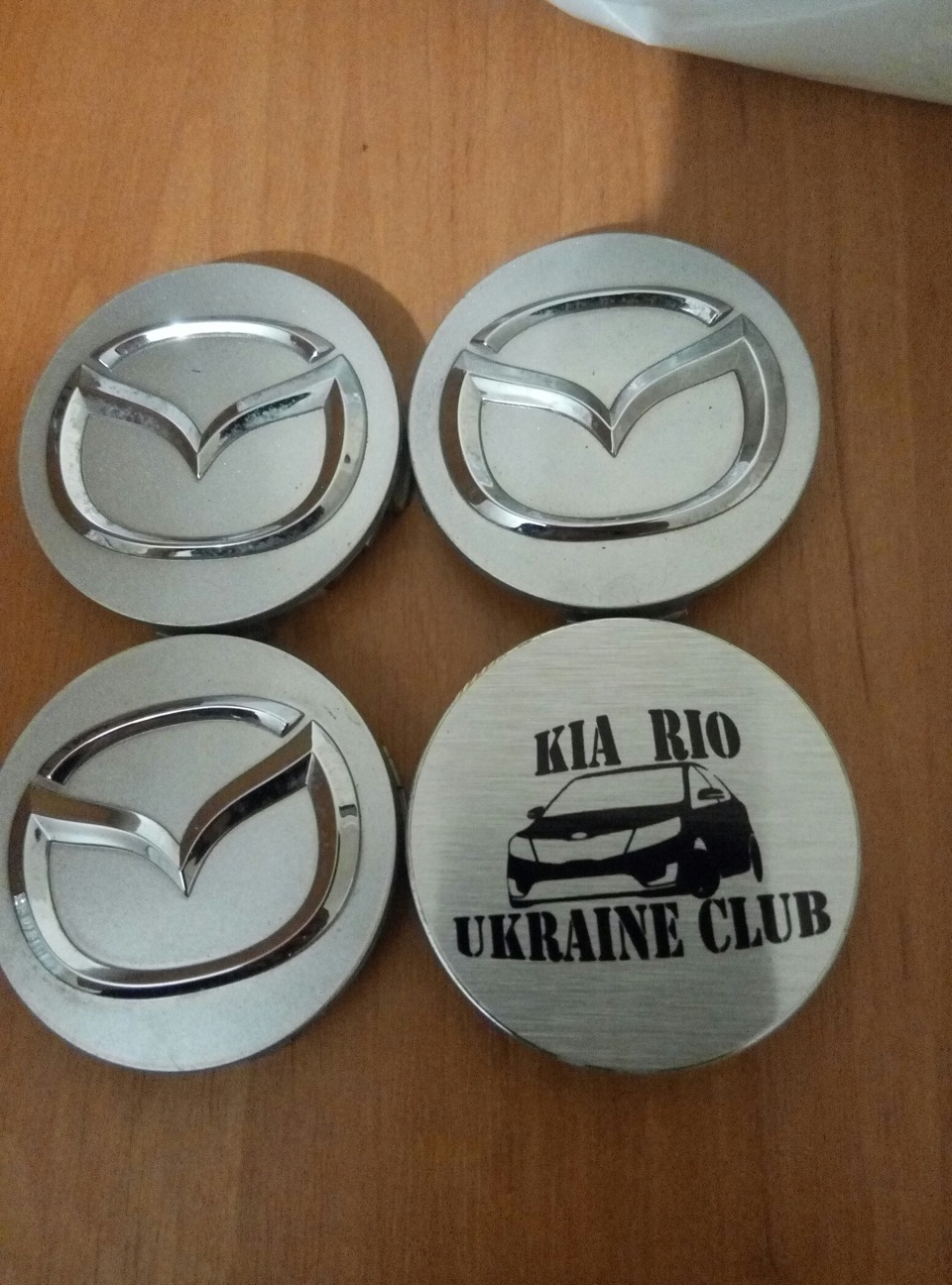 Ковпачки-заглушки на диски. 2