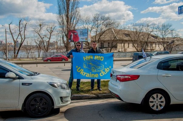 З нагоди придбання прапорів зробили зустріч 3