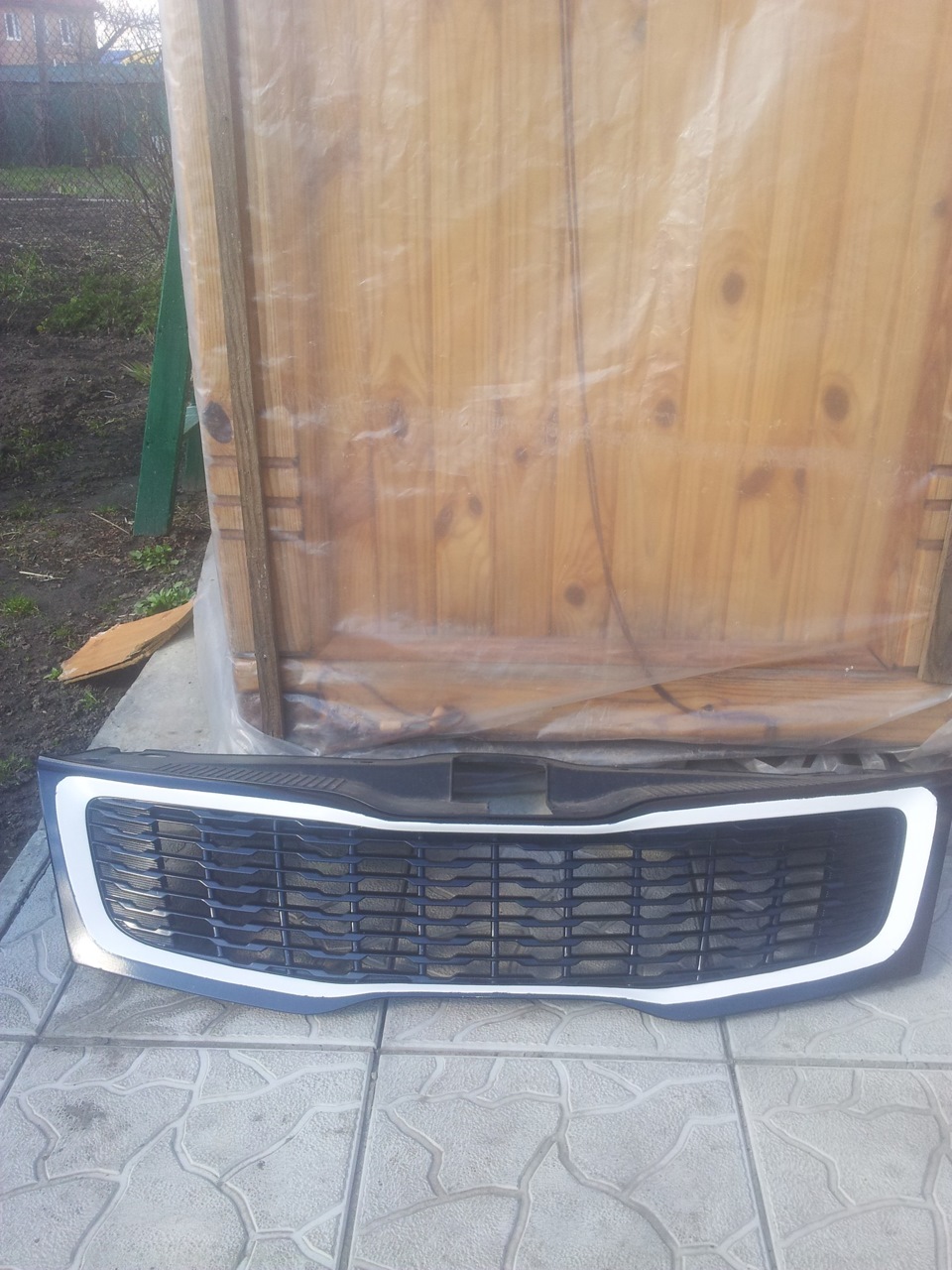 Фарбування рамки та встановлення сеток 1
