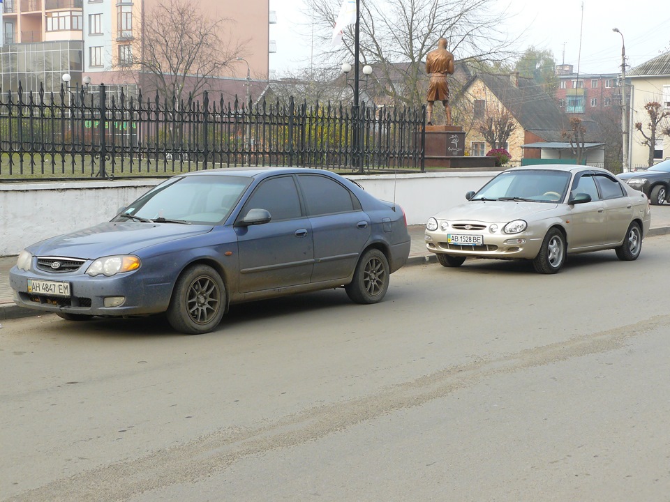 Я її таки впіймав на об'єктив фотоапарата! :-D 3