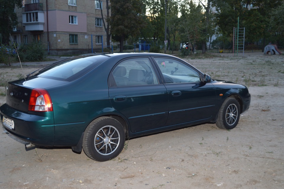 Продам Kia Shuma 2 2004 3