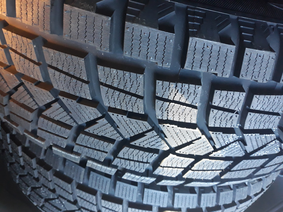 12. Сезонна заміна шин Firemax FM806 235/60 R18 107T 4