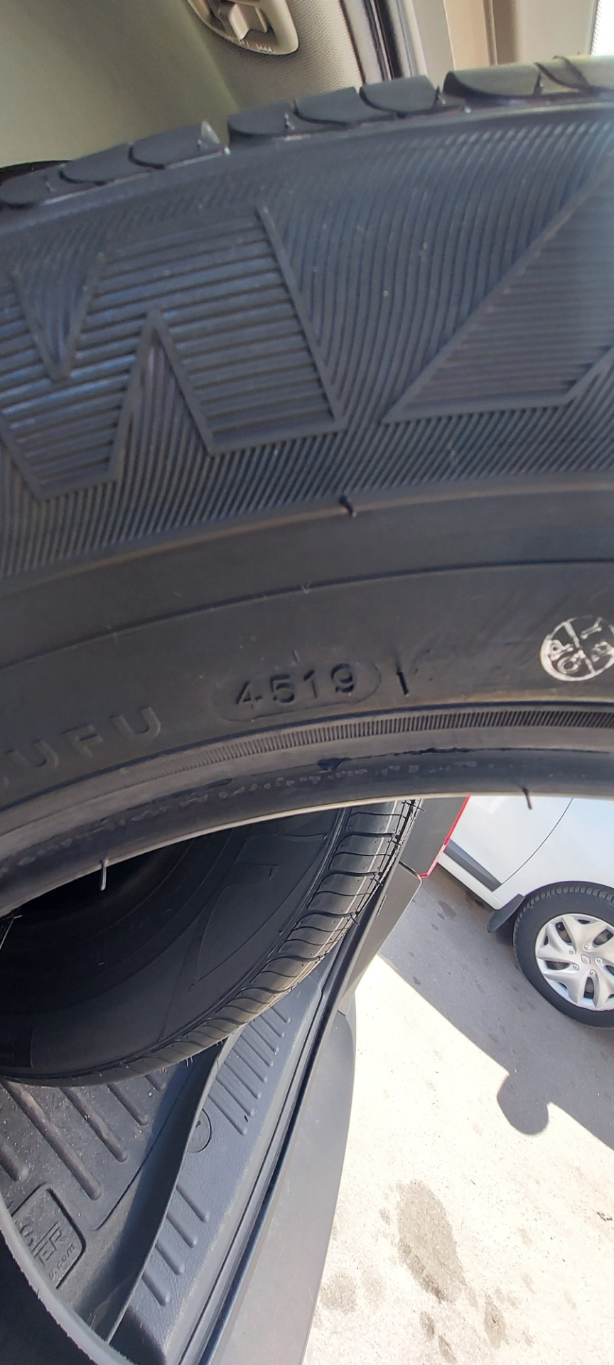 17. FIREMAX FM518 235/60R18 107V XL літо 2