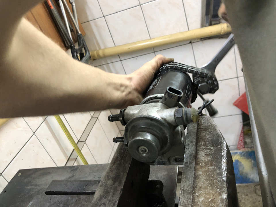 Заміна паливного фільтра 5
