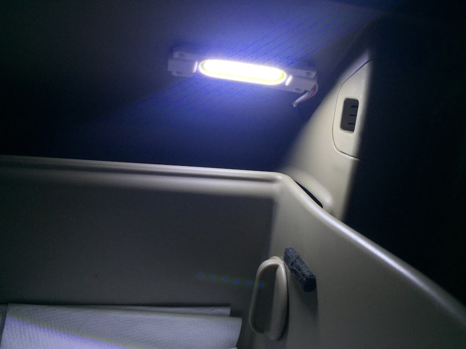 Підсвічування в бардачок LED 5