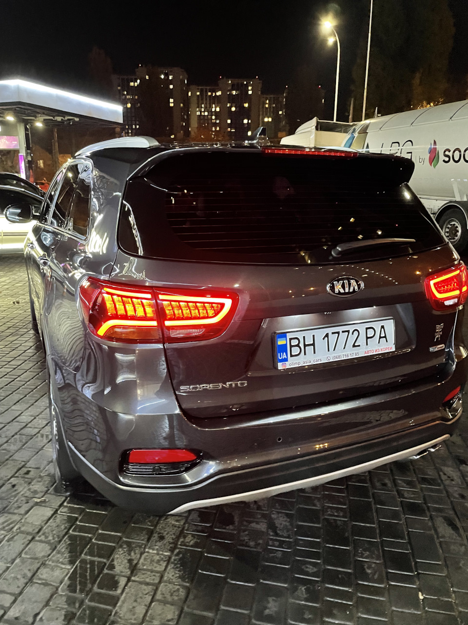 Чому Kia Sorento краще ніж Santa Fe? 2