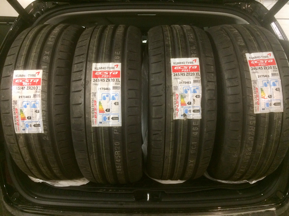 Літня гума 245/45 r20 1