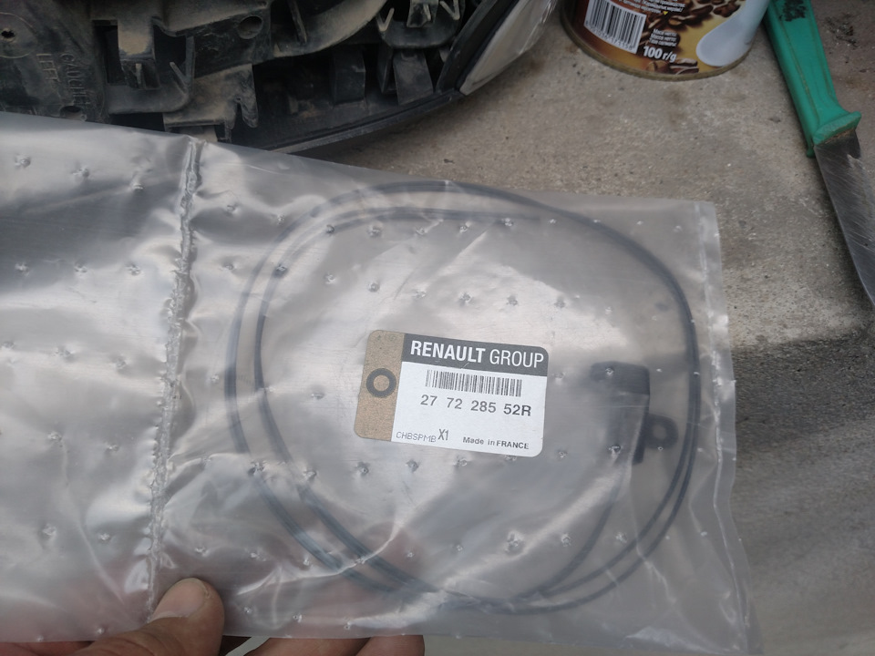 допомога знайомому або знову Renault Fluence 1
