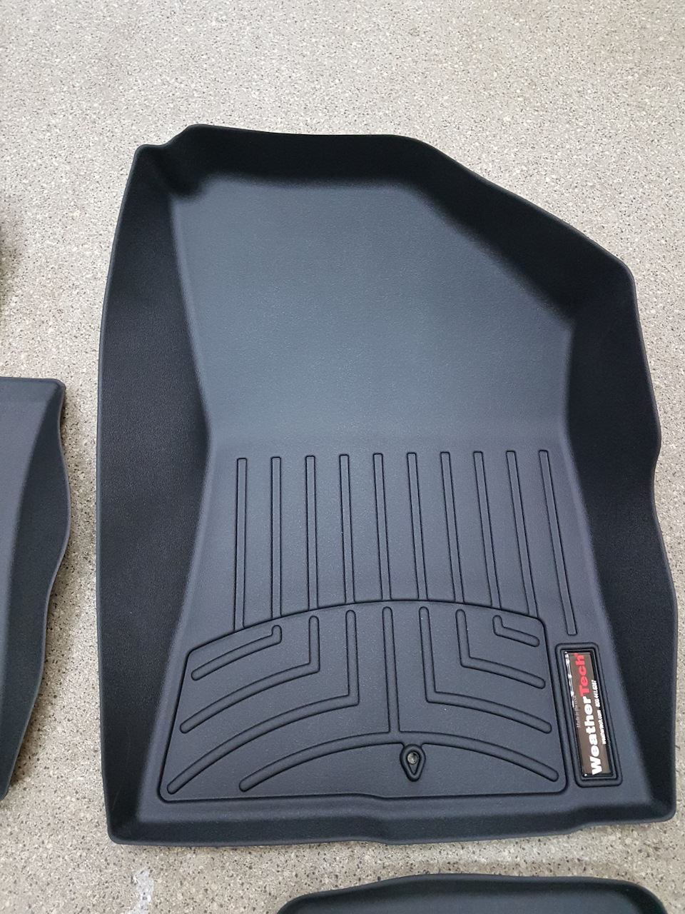Килимки в салон WeatherTech 5
