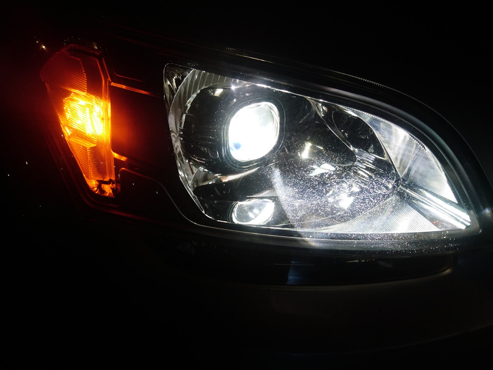 Лінзи Koito q5 Square 3.0 d2s 2