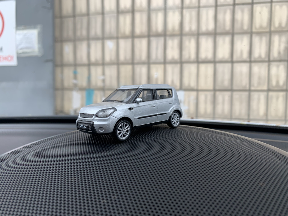 Масштабна модель Kia Soul 1:43 4