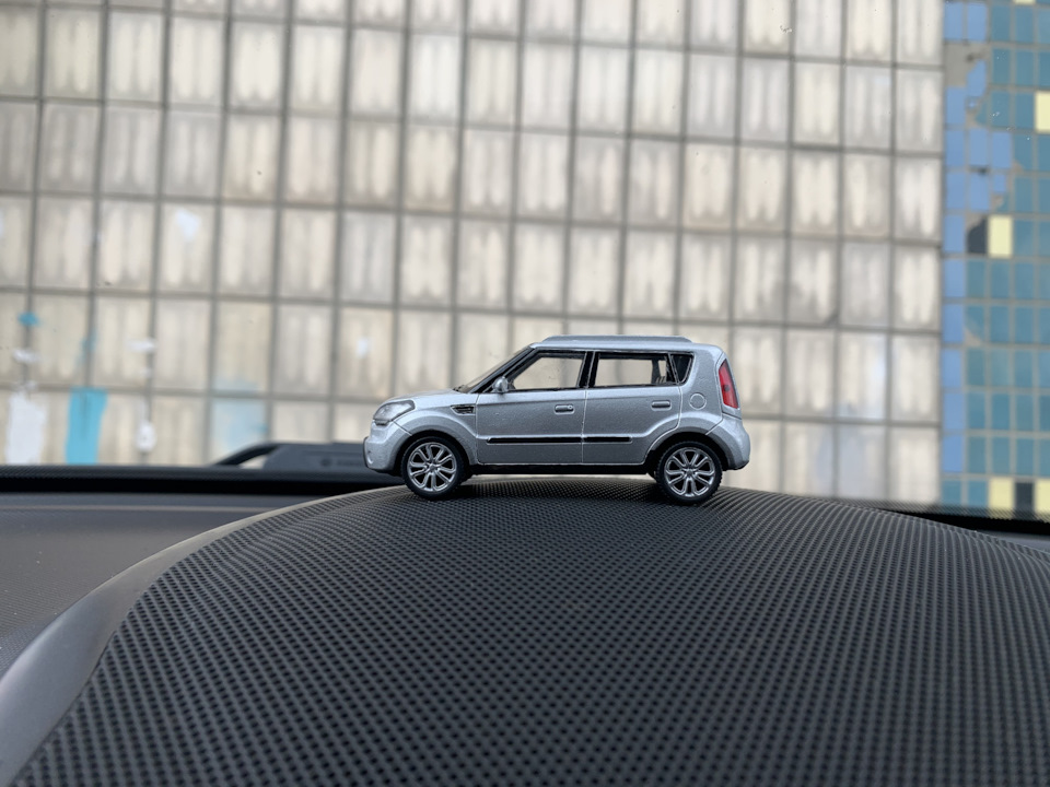 Масштабна модель Kia Soul 1:43 2