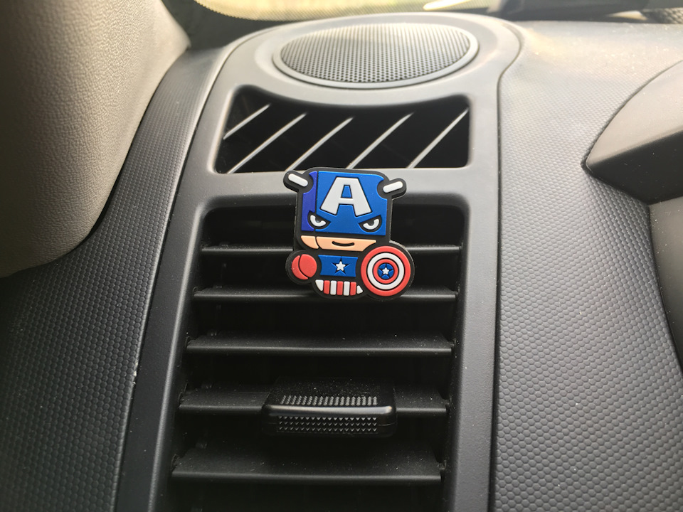 Пахучка в Авто 2