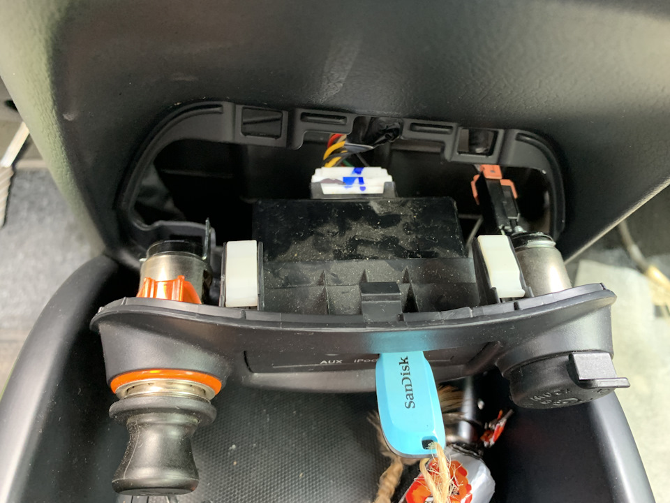 Підключення 70mai Dash Cam mini від проводки автомобіля 3