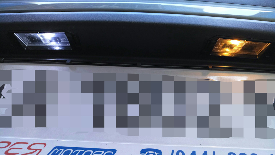 Заміна лампочок підсвічування номера 1