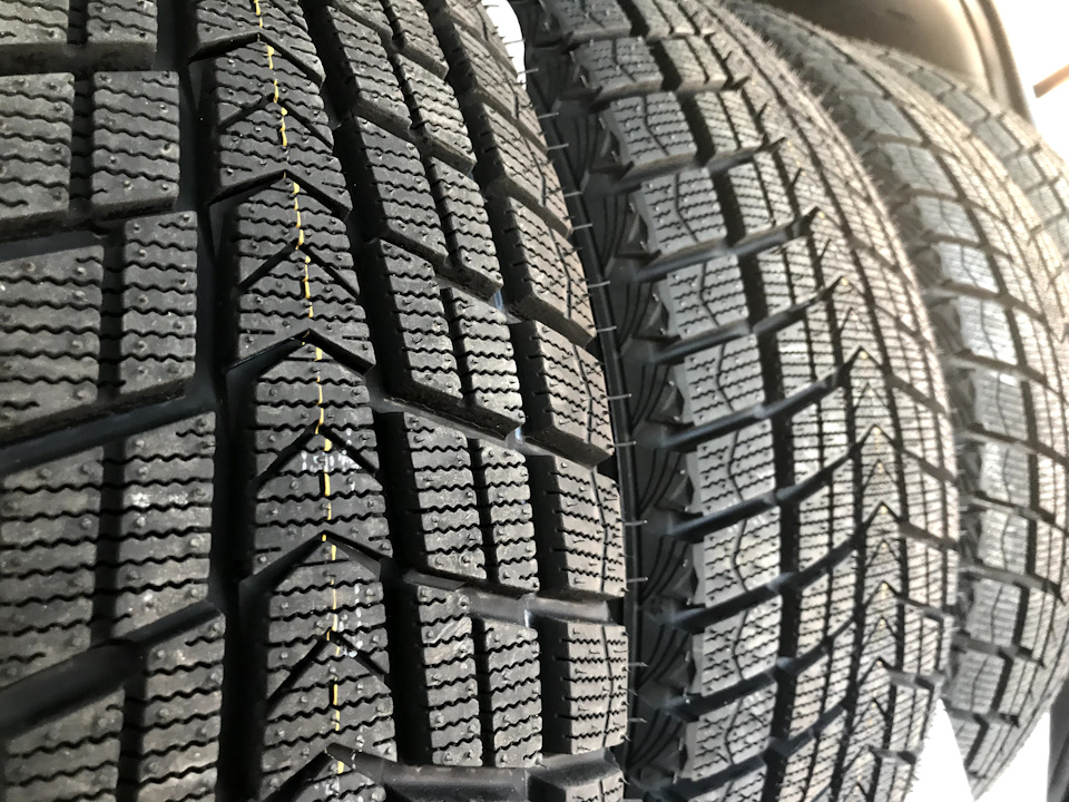 Нова гума на зиму Nexen Winguard Ice Suv 225/60/17 2
