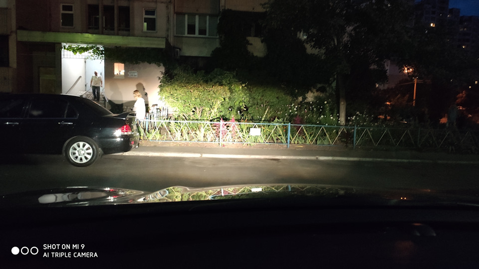 Невеликі ніштяки в авто 5