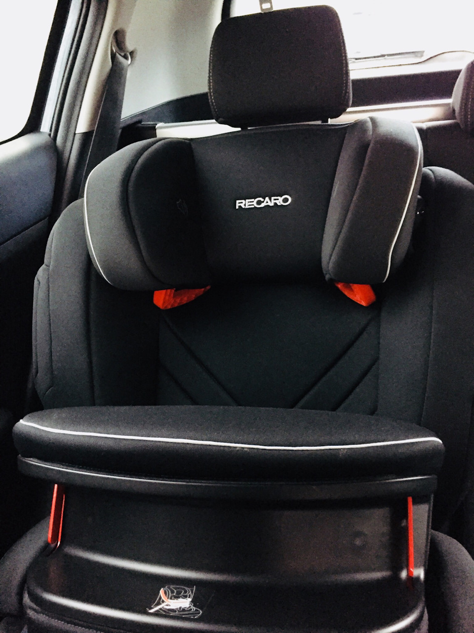 Автокрісло Recaro monza nova IS. 5