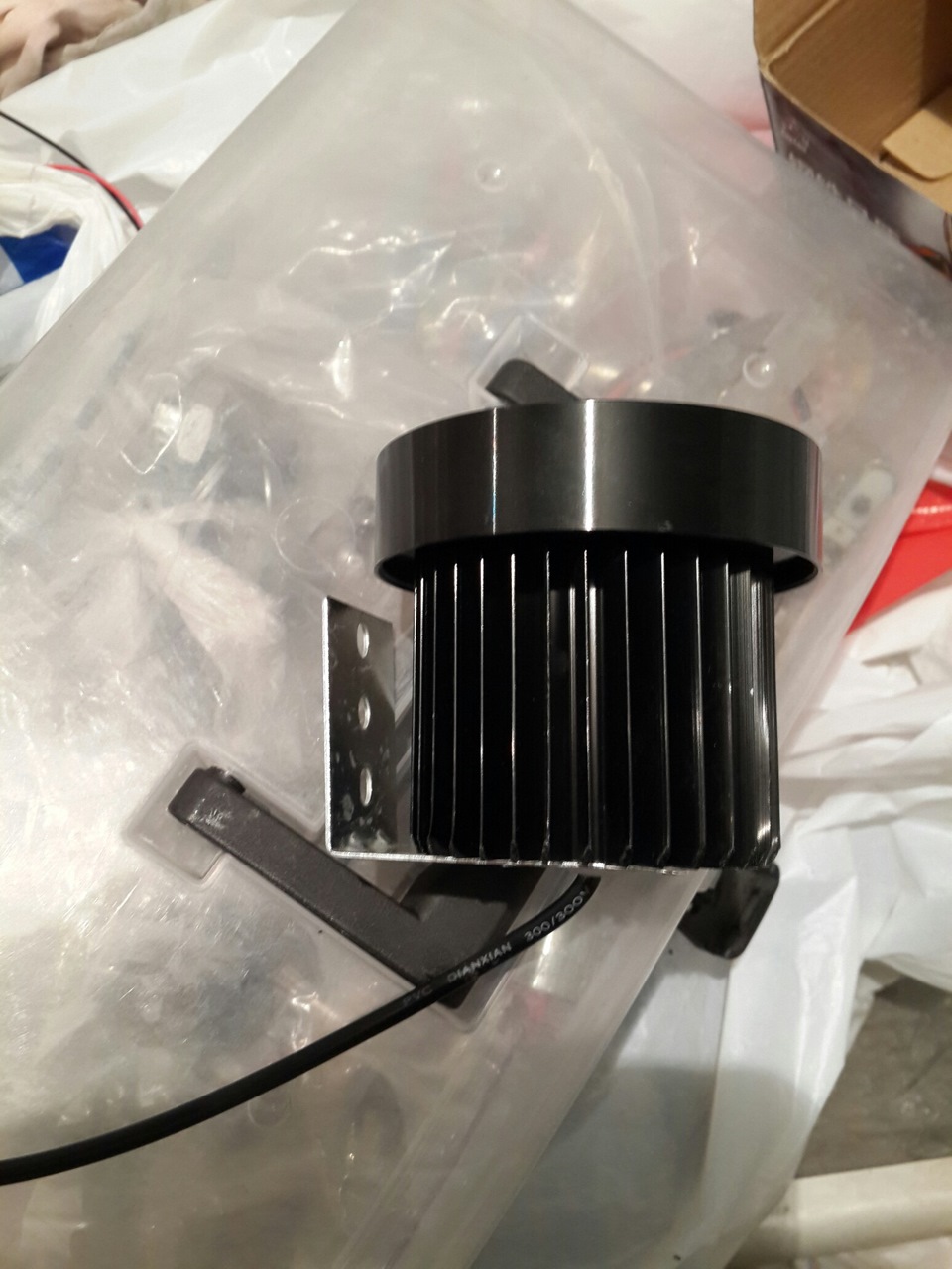 LED ліхтарі 18w 2