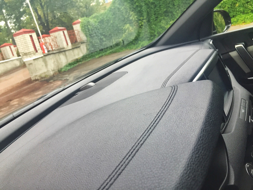 Дрессинг для пластику New Car Shine від Chemical Guys 4
