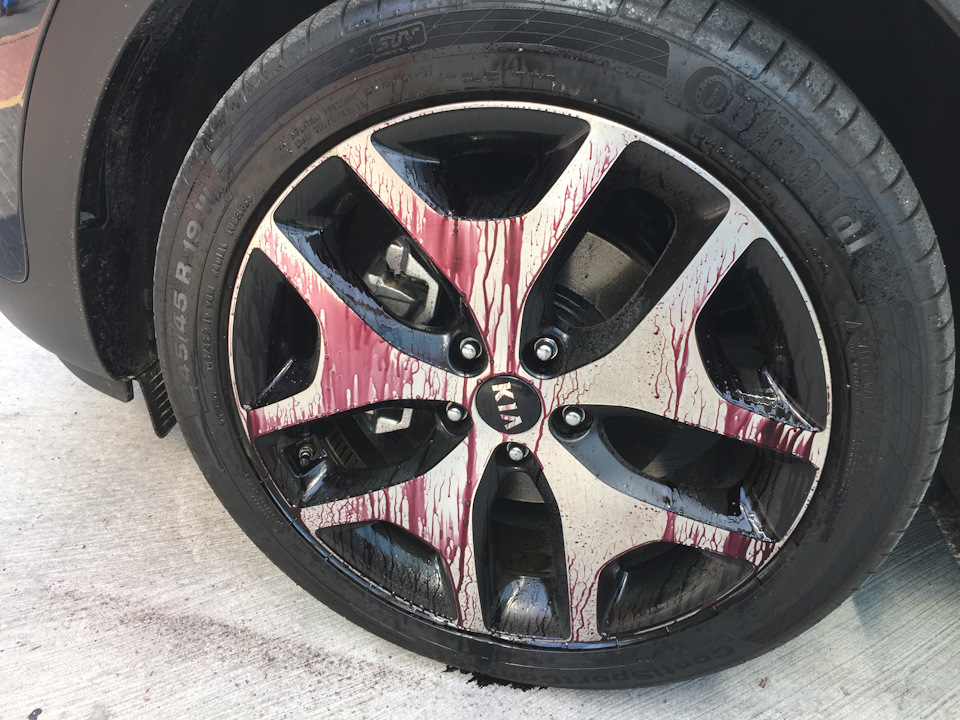 Очищувач дисків Felgenblitz від KOCH і дресинг NewCarShine на зовнішньому пластику та гумі. 2