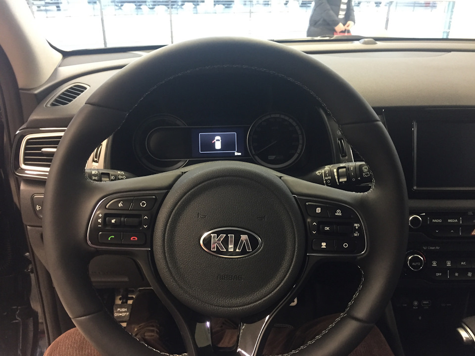 Презентація нового KIA Niro 4