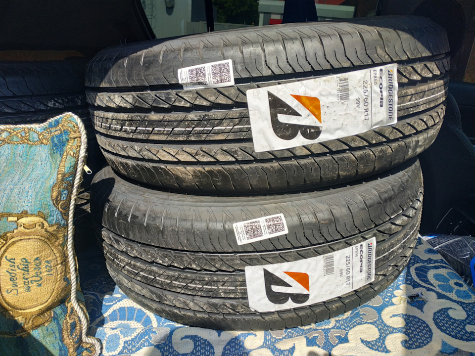 Bridgestone Ecopia R17 1