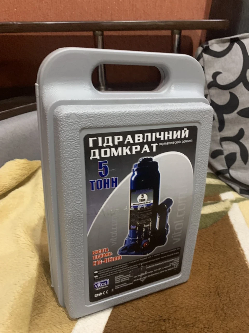 Пляшковий домкрат Vitol