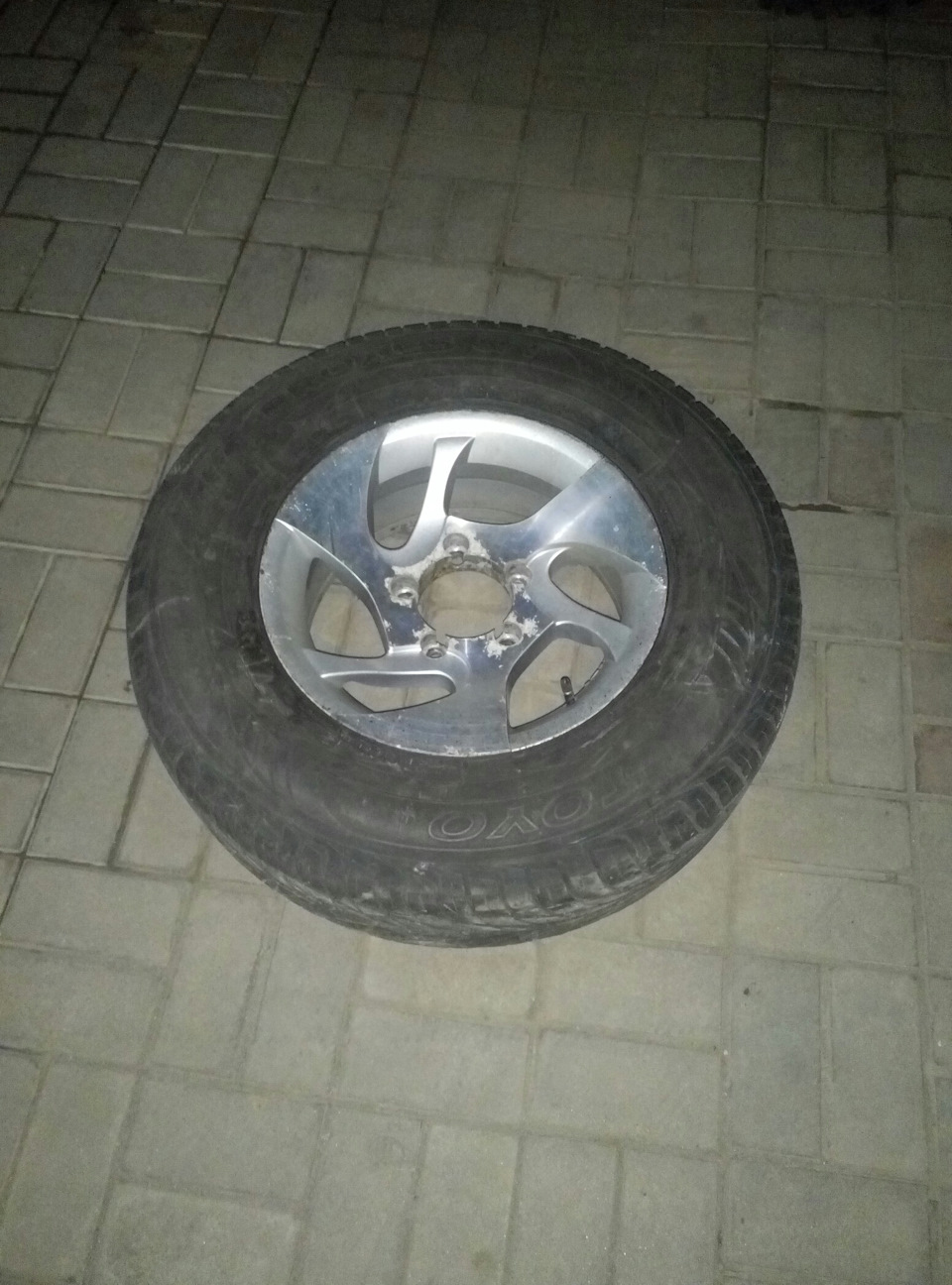 Прикладка 245 70 16 на дисках з ЕТ 0 2