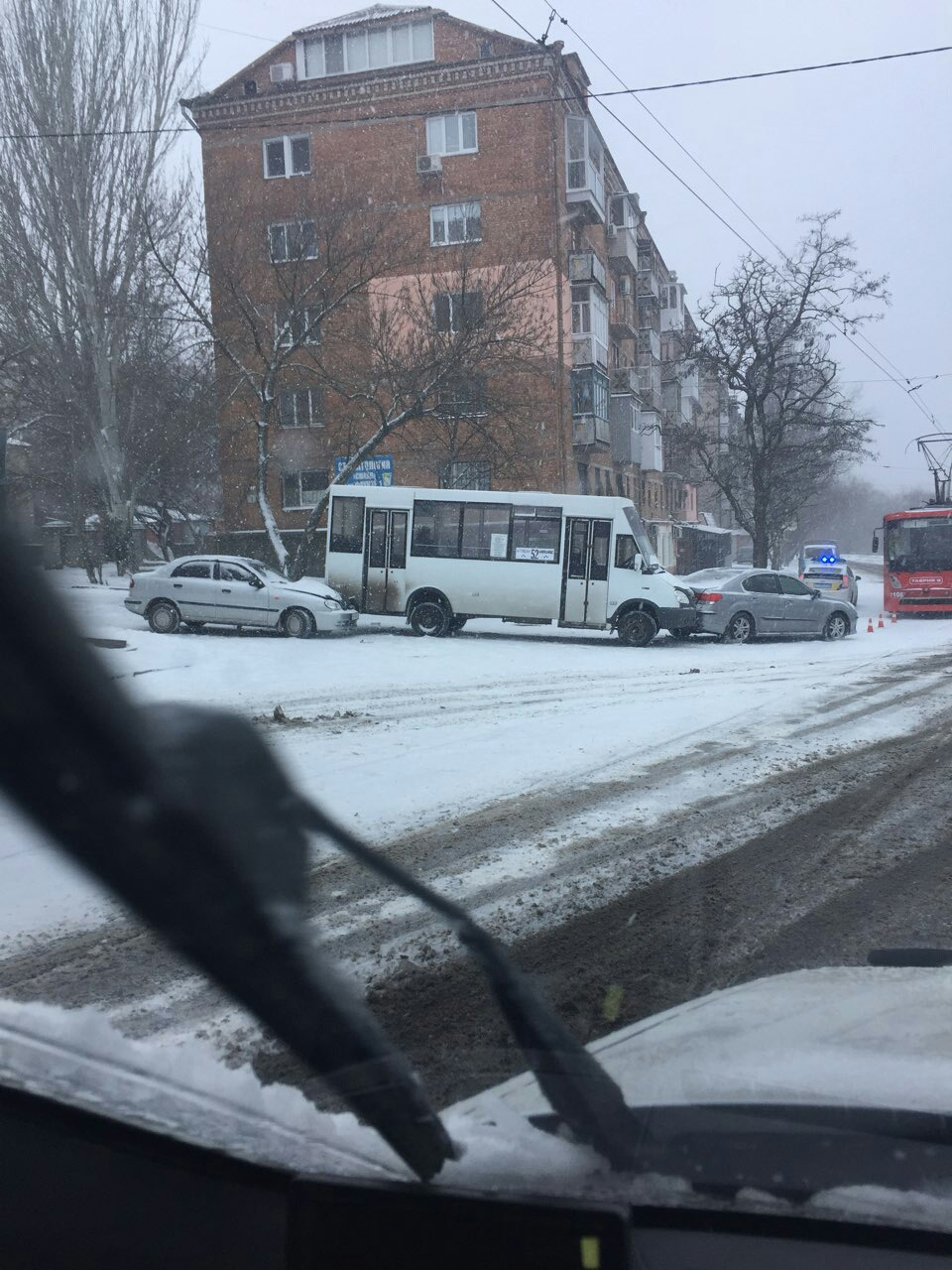 Раптовий сніг у середині січня 2
