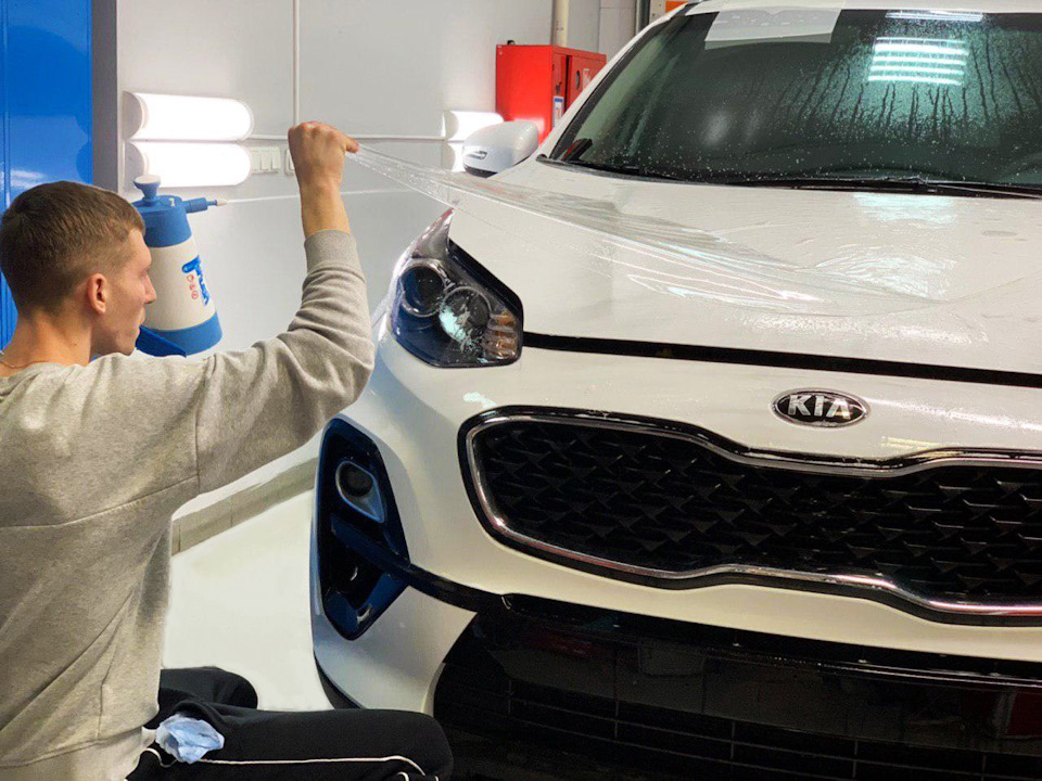Антигравійний захист кузова автомобіля плівкою. 5