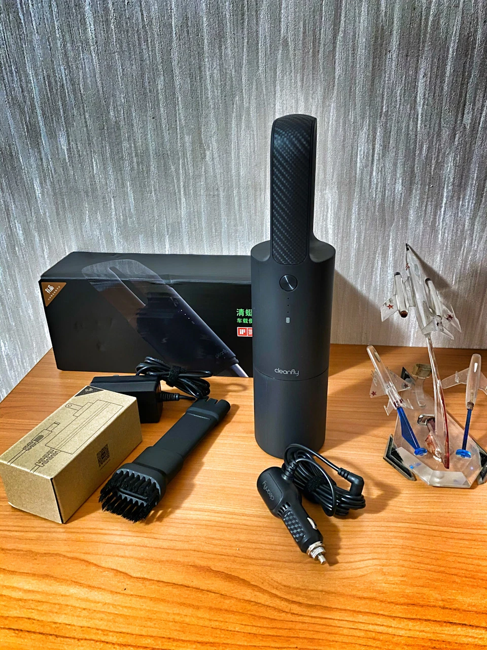 Автомобільний пилосос Xiaomi New Car Vacuum Cleaner.