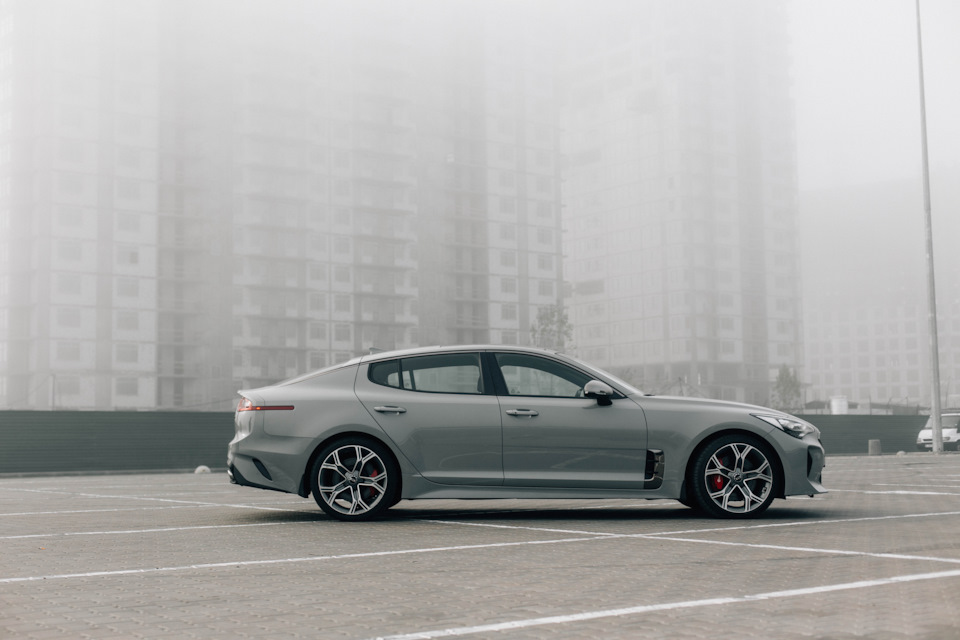 KIA Stinger GT2 1