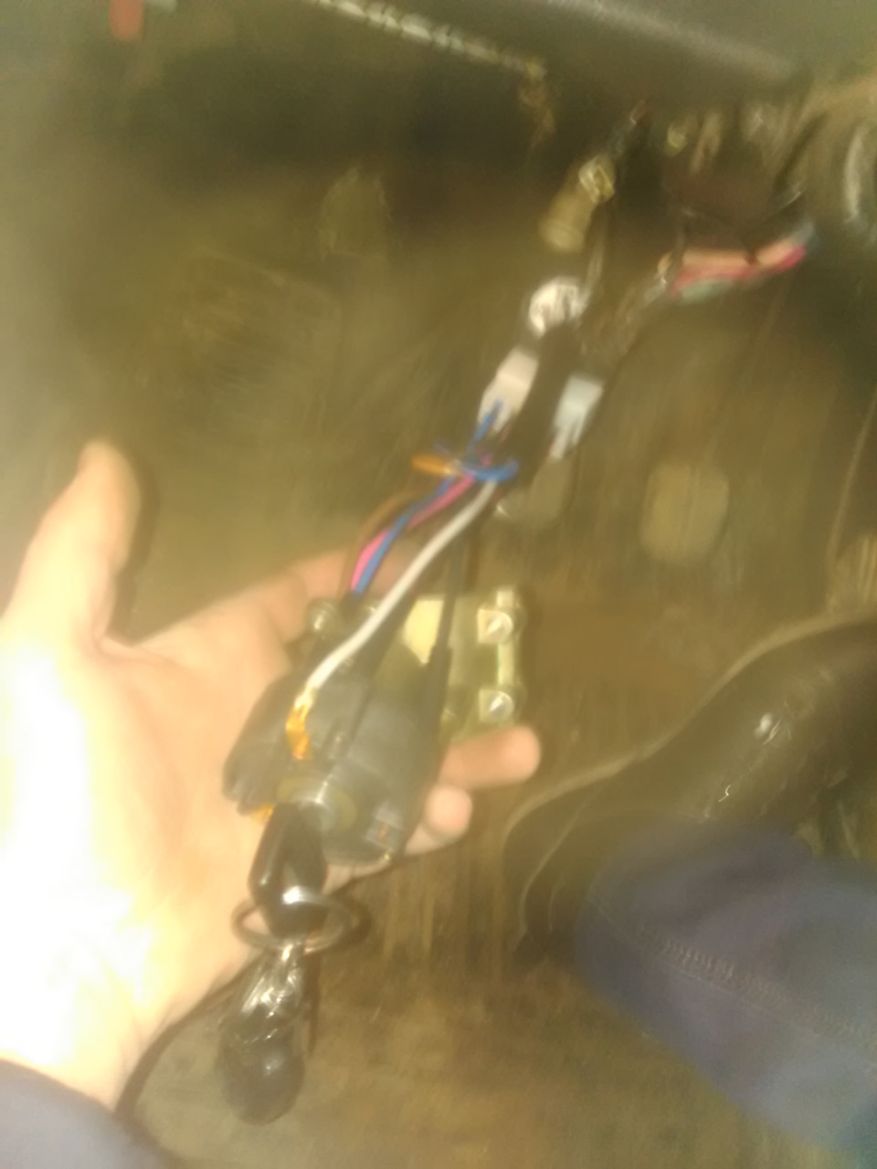 Замок зажигания 1