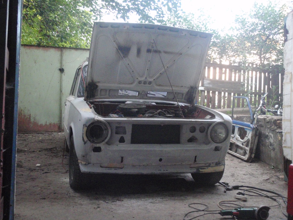 Алігаторний капот 1